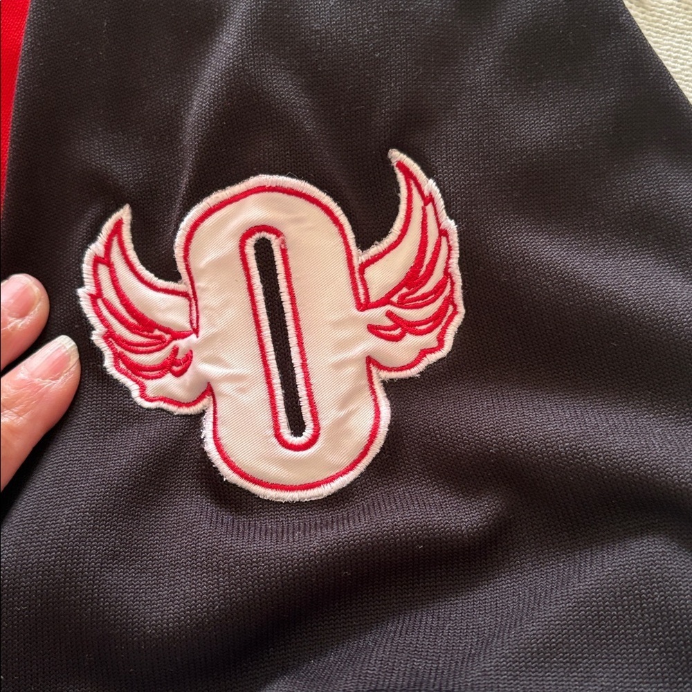 Vintage Gently loved Red Outkast 3 Jersey - Picture 4 of 13